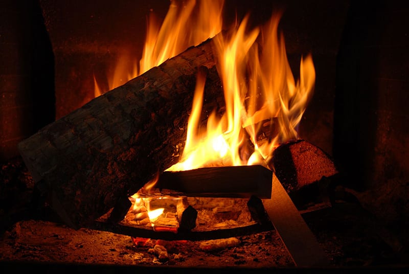 The Do’s and Don’ts of Wood Burning